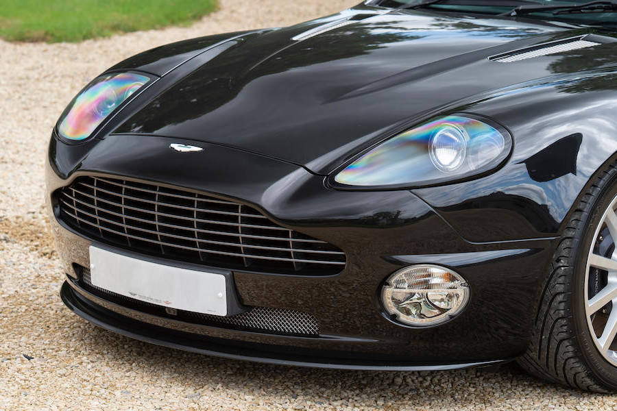 aston martin vanquish s 03