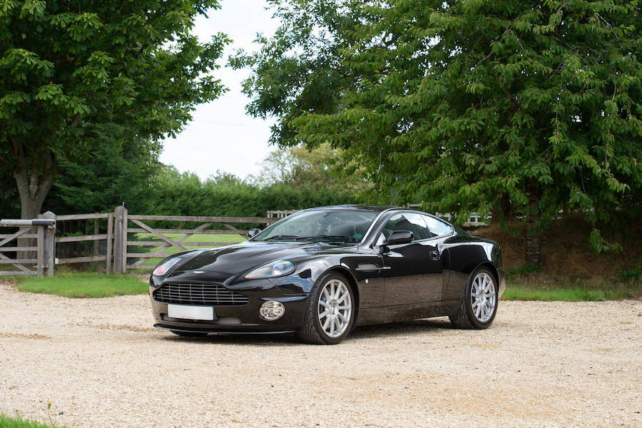 aston martin vanquish s 05