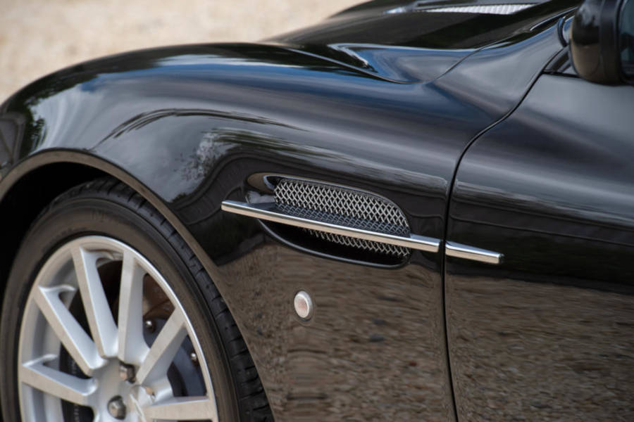 aston martin vanquish s 07